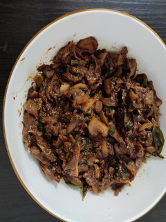 காளான் மிளகு வறுவல் (mushroom pepper fry) செய்முறை முக்கிய புகைப்படம்