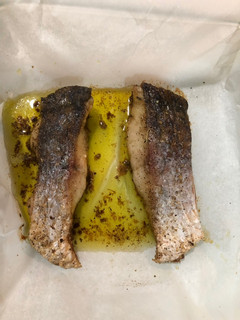 生酮版烤咖哩鱸魚排 的食譜成品照片