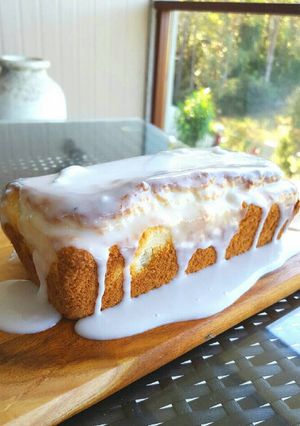 A picture of Coconut Cake.