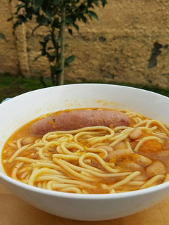 Una foto de Porotos con Riendas