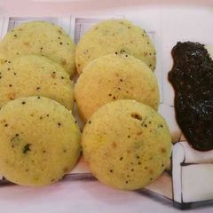 A picture of Broken Wheat Idli.
