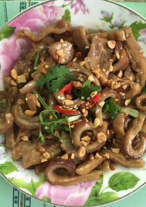 Hình của món Dạ dày rim mắm tỏi.