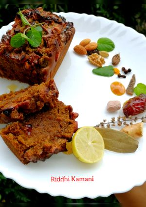 ઈમ્યુનિટી અને પાવર બુસ્ટર કાવા કેક (Immunity Power Booster Kava Cake Recipe In Gujarati) રેસીપી મુખ્ય ફોટો