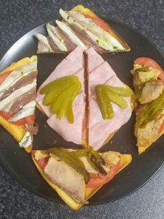 Una foto de Tostas varias