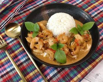 The New Way Make Recipe How to Make Panang Curry with Shrimp  Thai Panang Curry Recipe ThaiChef Food Delicious Perfect