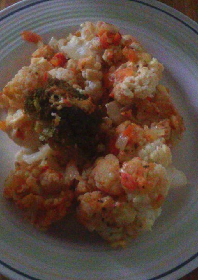 Una foto de Coliflor y Brócoli a la parmesana (Olla de cocción lenta-CrockPot-SlowCooker)