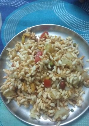 A picture of Jhal muri.