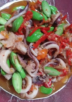 Foto resep Tumis cumi pete