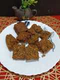 Kothimbir Vadi