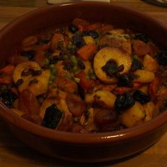 A picture of Tajine with Chicken and Tutti Frutti.
