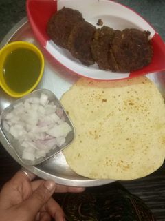 कबाब पराठे रेसिपी मुख्य फोटो