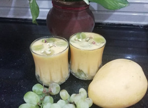 A picture of Grapes & Mango Smoothie.