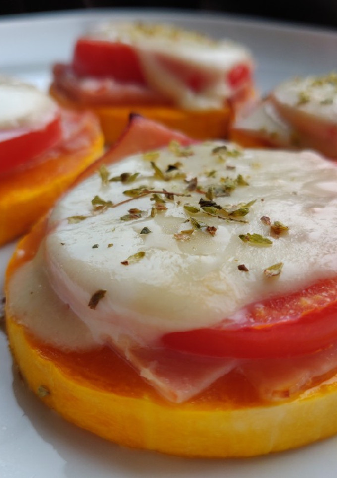 Una foto de Pizzetas de calabaza