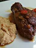Jarrete de ternera con puré de castañas