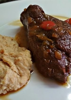 Una foto de Jarrete de ternera con puré de castañas