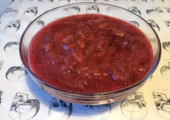 Compote de pêches de vigne et rhubarbe de Mila Skull - Cookpad