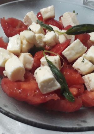 Una foto de Ensalada Caprese