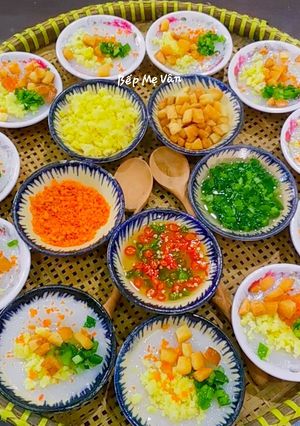 Hình của món Bánh bèo chén Huế nhân tôm chấy,đậu xanh,mỡ hành.