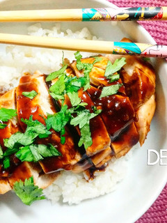 Una foto de Bol de pollo teriyaki