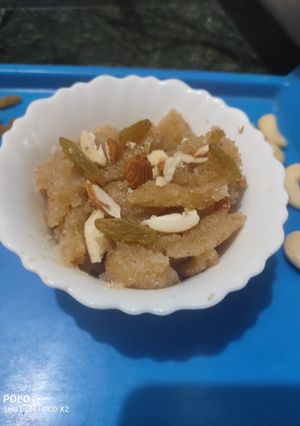 रवा हलवा (Rava Halwa recipe in Hindi) रेसिपी मुख्य फोटो