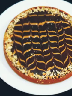 A picture of Peanut butter fudge cake.