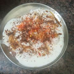 A picture of Dahi Bhalla.