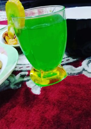 A picture of Lemon juice.