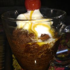 A picture of Icecream cup cake.