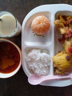 รูปของ ไก่ต้มบีทรูท (อาหารเด็ก)