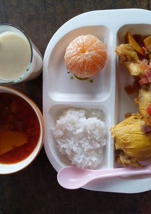 รูปของ ไก่ต้มบีทรูท (อาหารเด็ก)