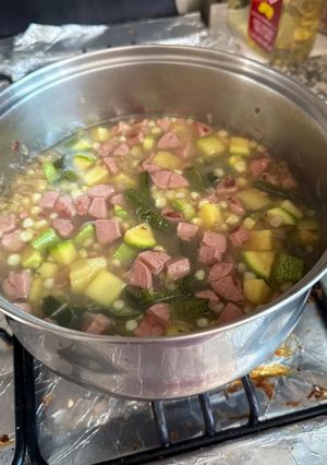 Una foto de Sopa poblana caldosa