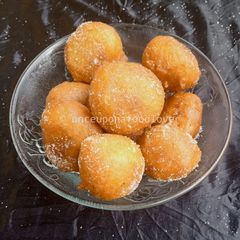 A picture of Peppered Puff-puff.