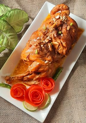 মুর্গ মুসাল্লাম। রেসিপির প্রধান ছবি