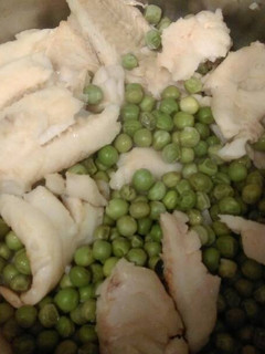 Una foto de Guisantes con merluza