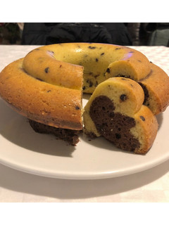 Foto di Ciambella Abbraccio bicolore 🍩🍫