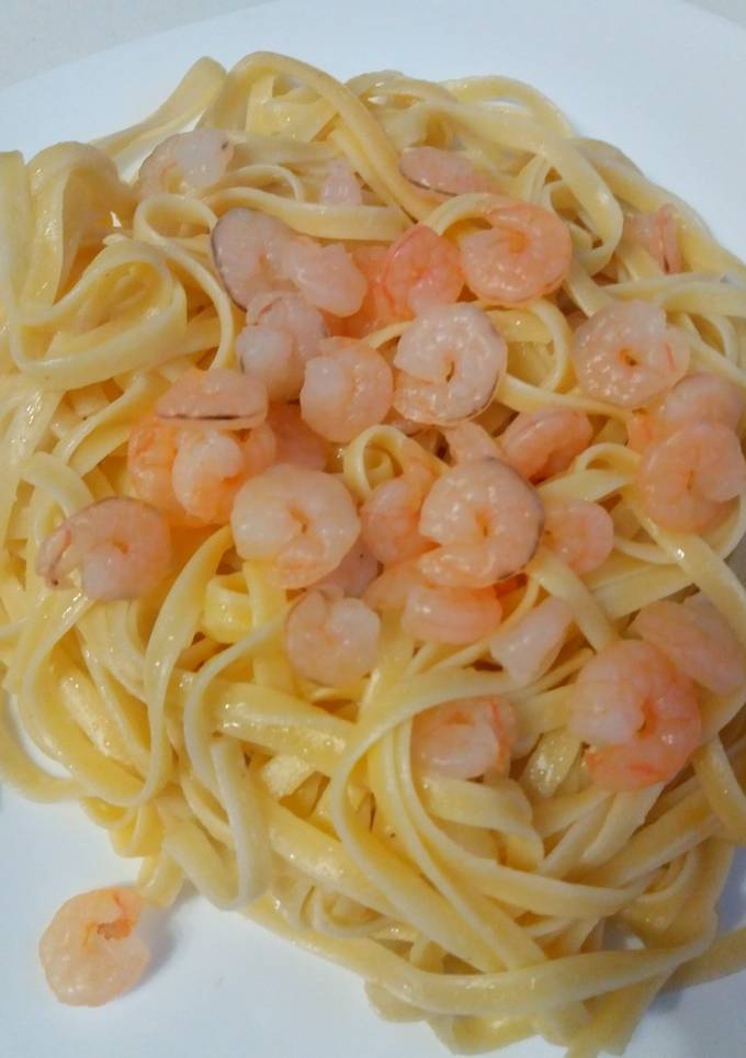 Спагетти с креветками