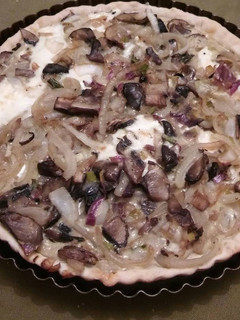 Una foto de Tarta de champiñón 🍄