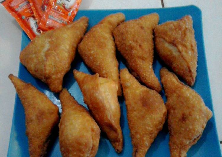 Cara Gampang Menyiapkan Samosa sayur sederhana, Bikin Ngiler