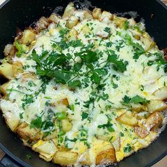 A picture of Potatoes and eggs recipe "CULINATES".