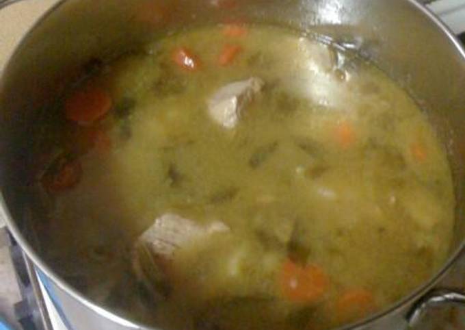 κύρια φωτογραφία συνταγής Γαλοπούλα στήθος σούπα με λαχανικά