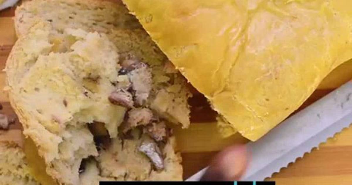 Sardine Bread Recipe by Chef E - Cookpad