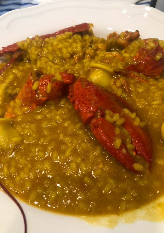 Una foto de Arroz caldoso con bogavante
