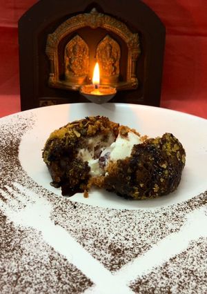 A picture of Barfele Laddoo.