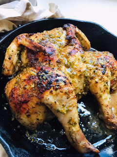 A picture of Lemon Garlicky Roast Chicken.