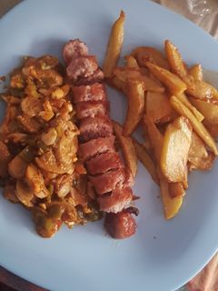 Una foto de Butifarra con champis