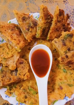 A picture of Cheese Paratha Pakoda.