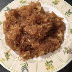 A picture of Apple halwa.