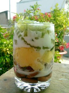 Hình của món Chè Thập Cẩm.