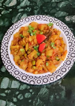 A picture of Knol Khol Masala Subzi.