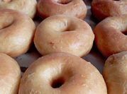 Gambar donat susu cair